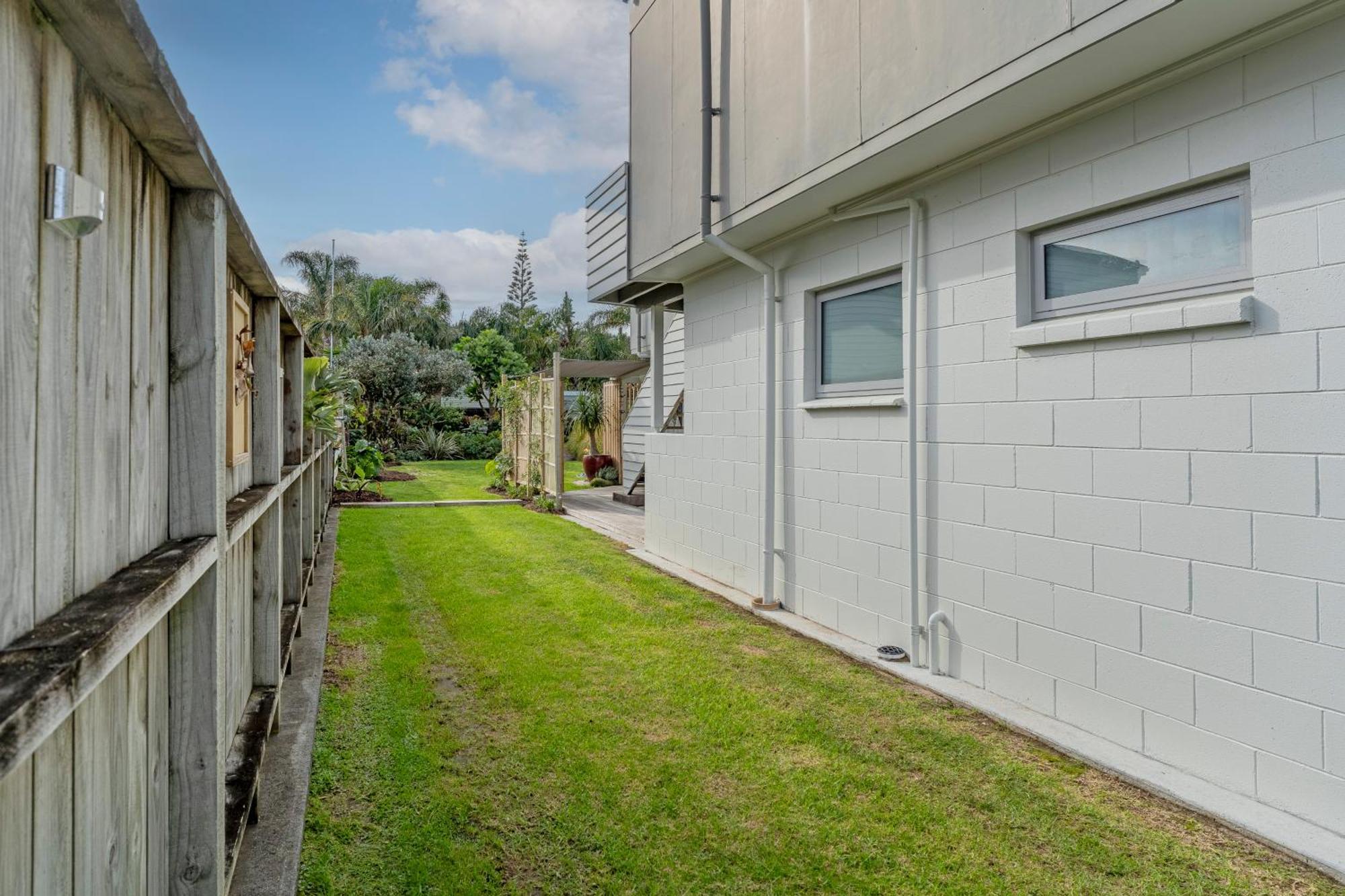 Coast Awhile - Whangamata Holiday Home Bagian luar foto