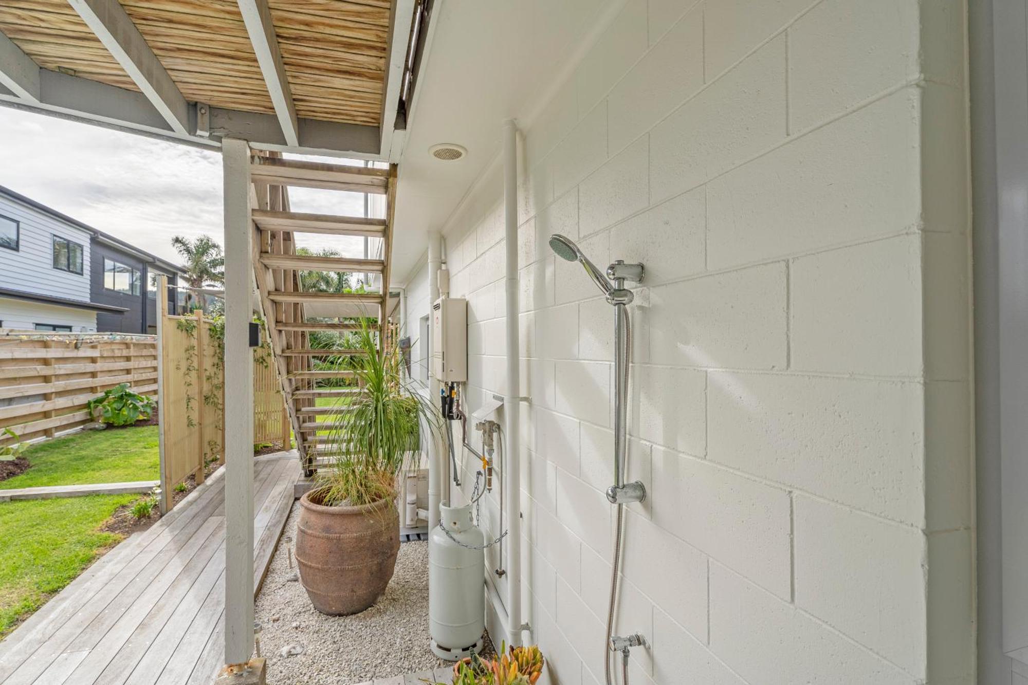 Coast Awhile - Whangamata Holiday Home Bagian luar foto