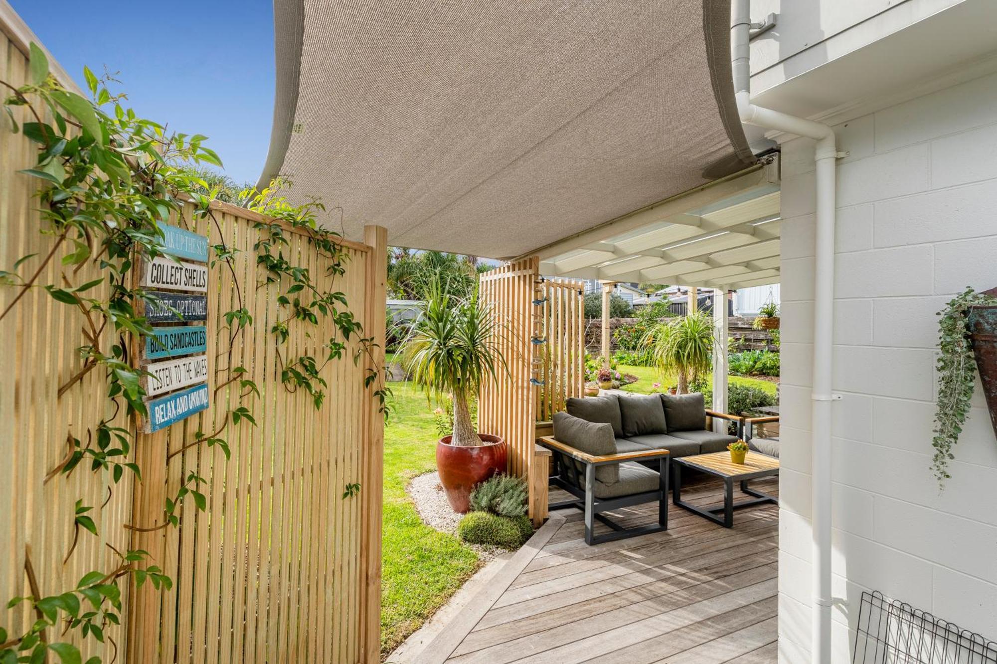 Coast Awhile - Whangamata Holiday Home Bagian luar foto