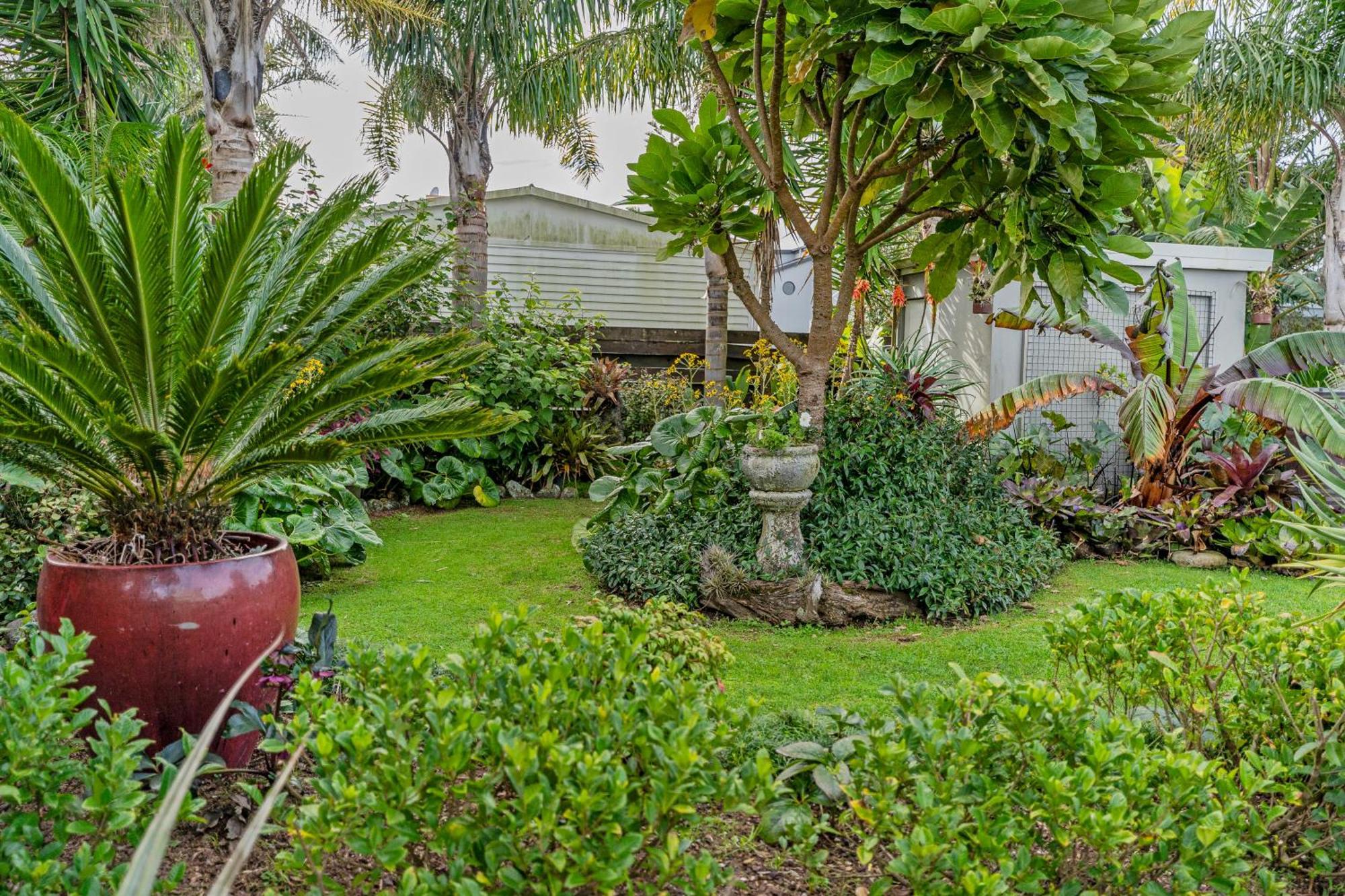 Coast Awhile - Whangamata Holiday Home Bagian luar foto