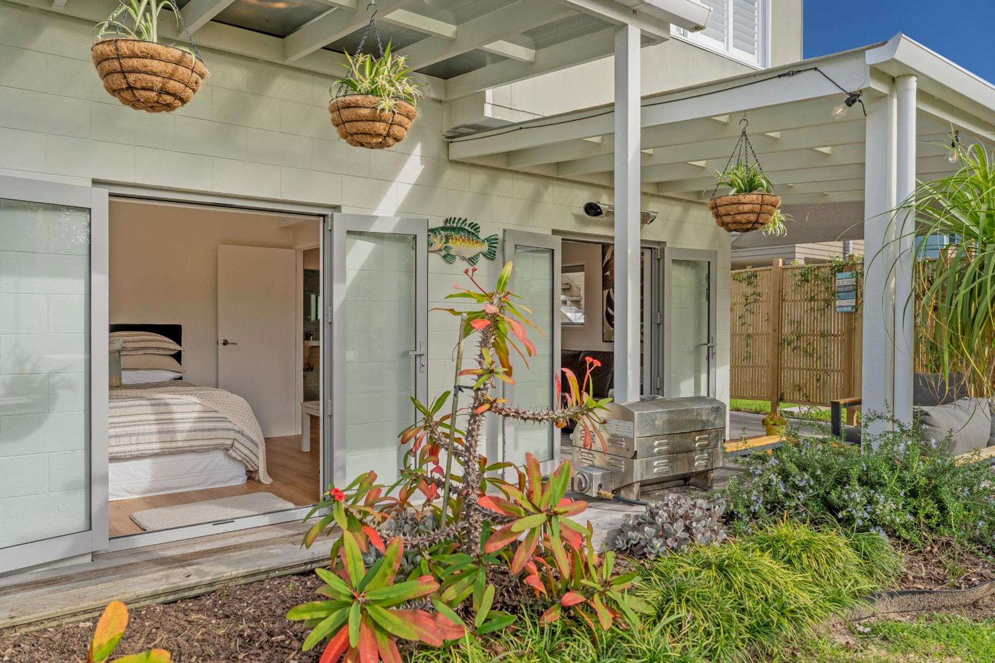 Coast Awhile - Whangamata Holiday Home Bagian luar foto